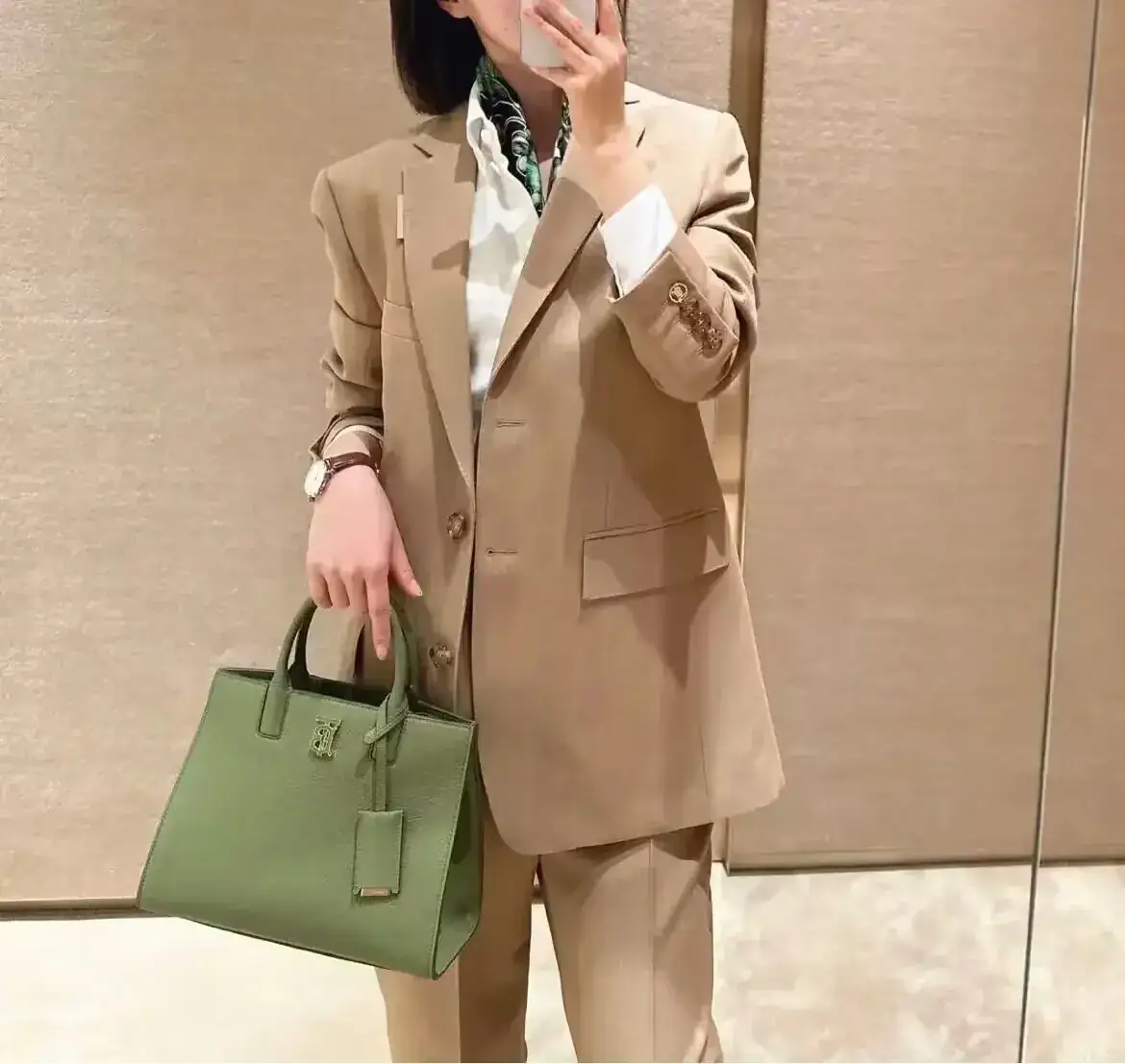 버버리 그레이니 레더 미니 프란시스 백 80629761 상세 이미지