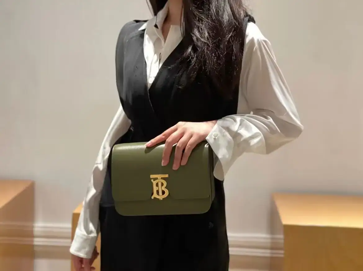 버버리 그레이니 레더 스몰 TB 백 80629731 상세 이미지