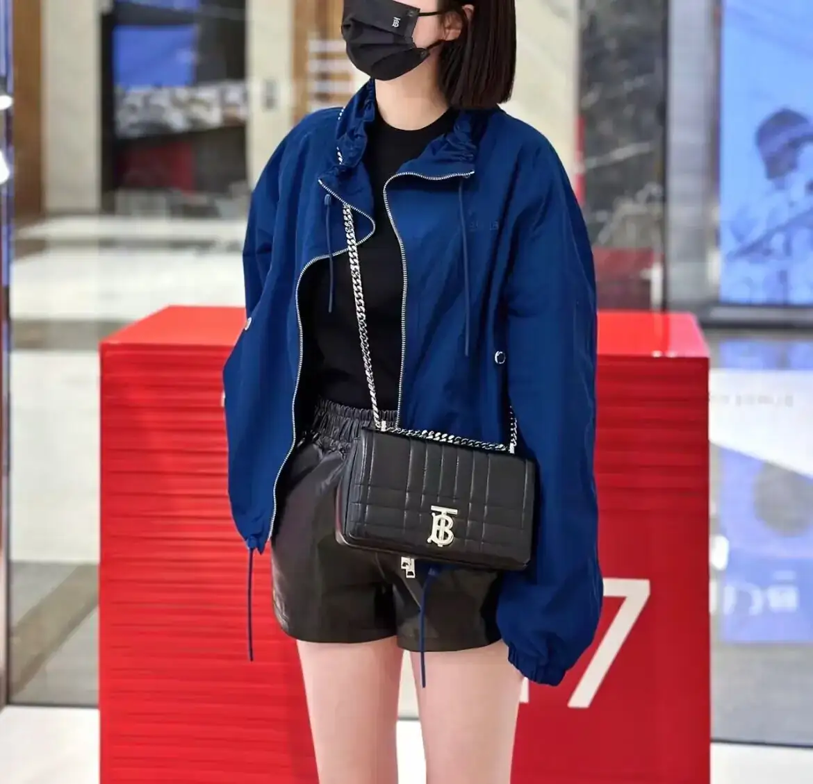 버버리 퀼팅 레더 미디엄 롤라 백 80594961 상세 이미지