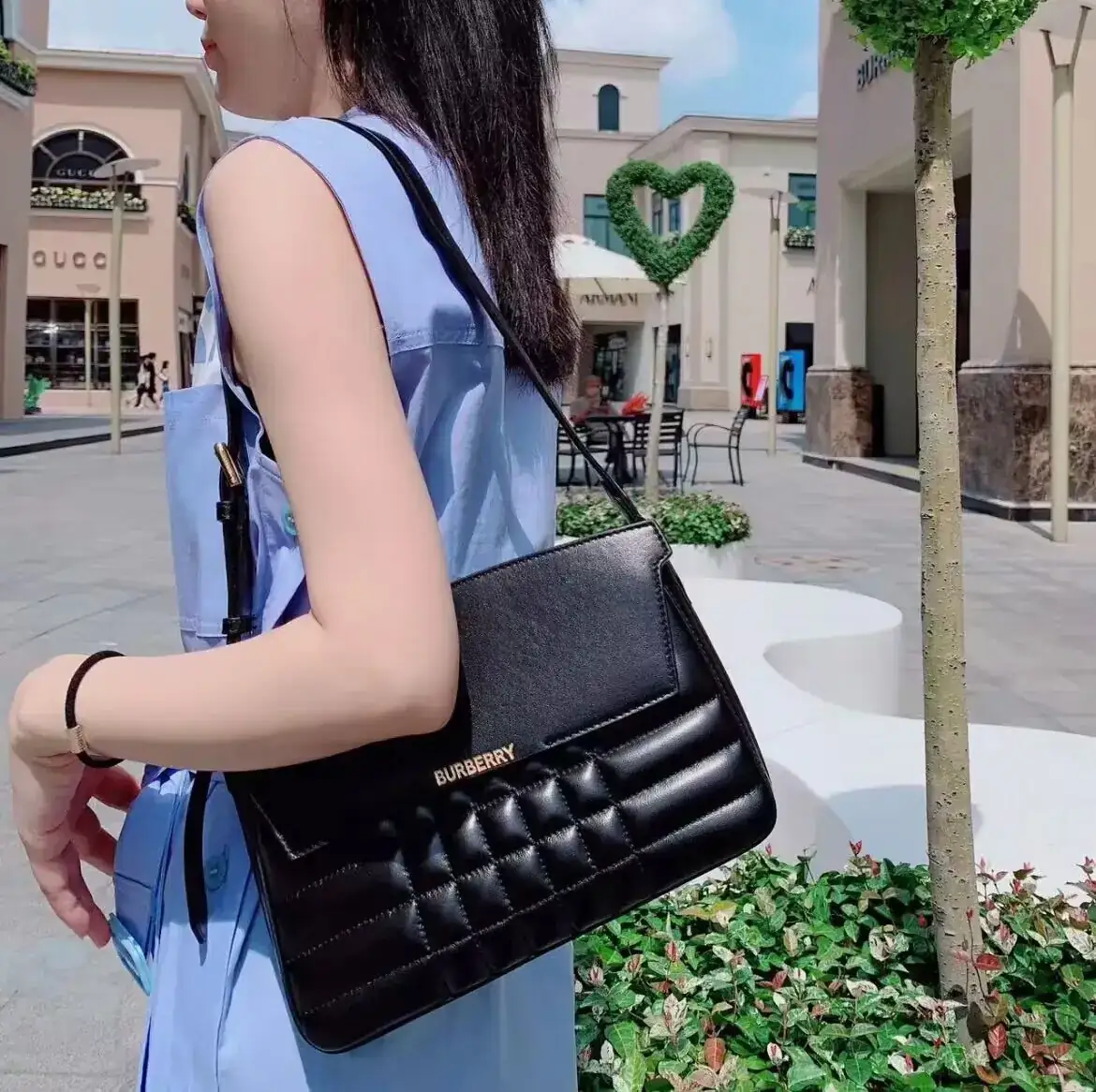 버버리 퀼팅 레더 캐서린 숄더 백 80617501 상세 이미지